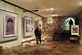 Archäologischen Stätte "La cave des Artistes"