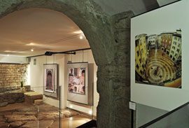Archäologischen Stätte "La cave des Artistes"